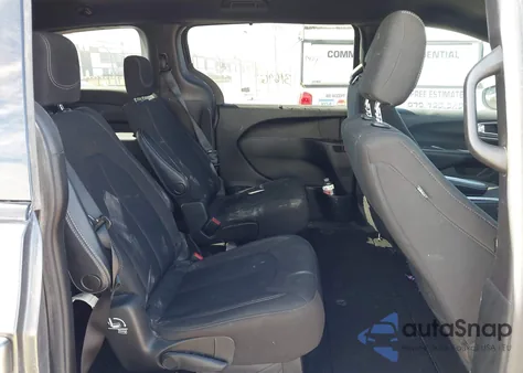 2020 Chrysler Pacifica Touring из США, поврежденный, VIN 2C4RC1FG9LR223639